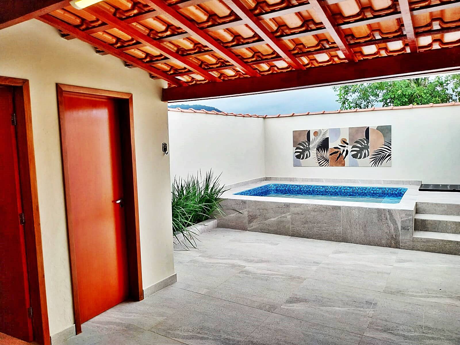 #2539 - Casa para Venda em Mongaguá - SP