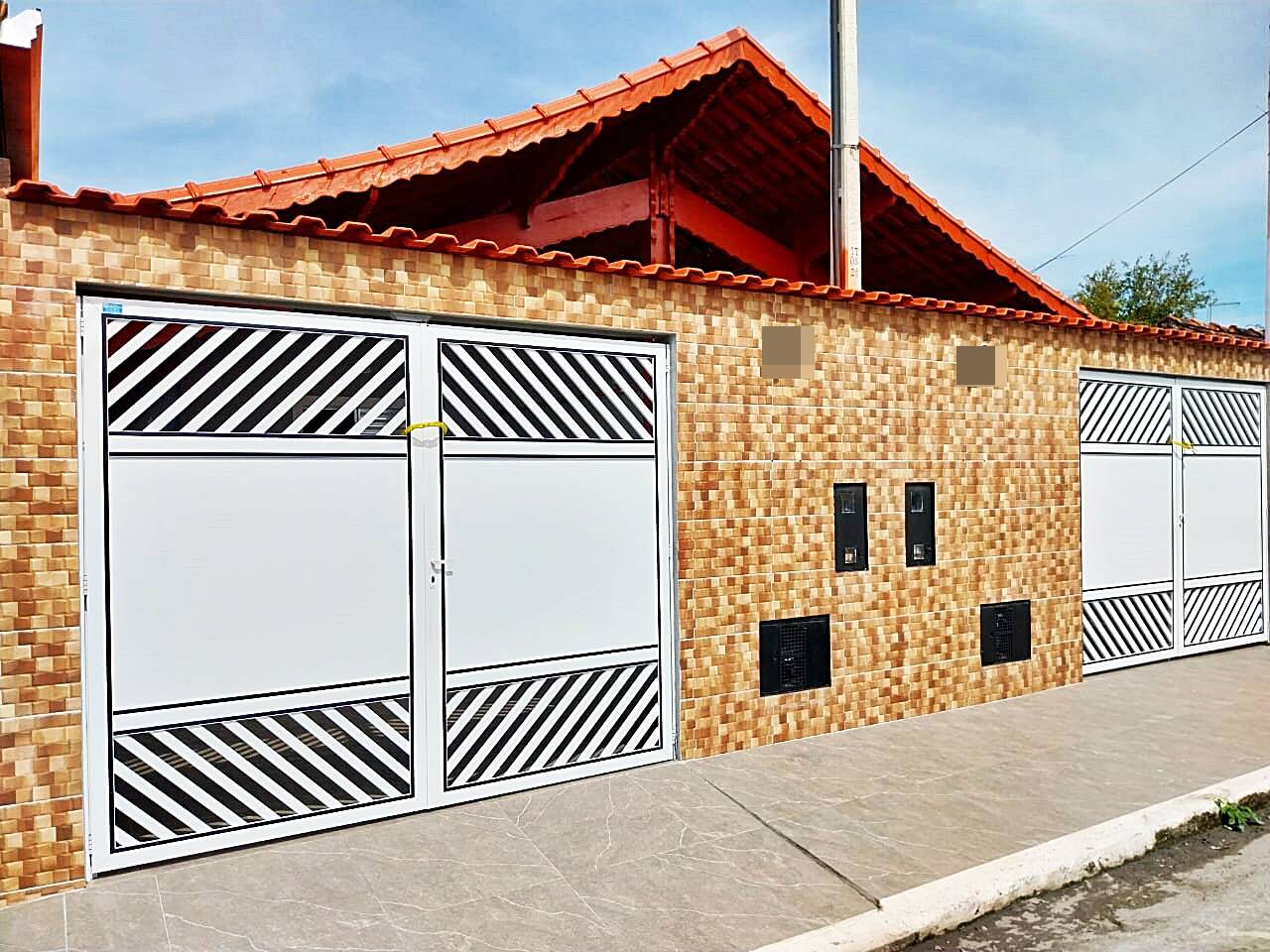 #2572 - Casa para Venda em Mongaguá - SP