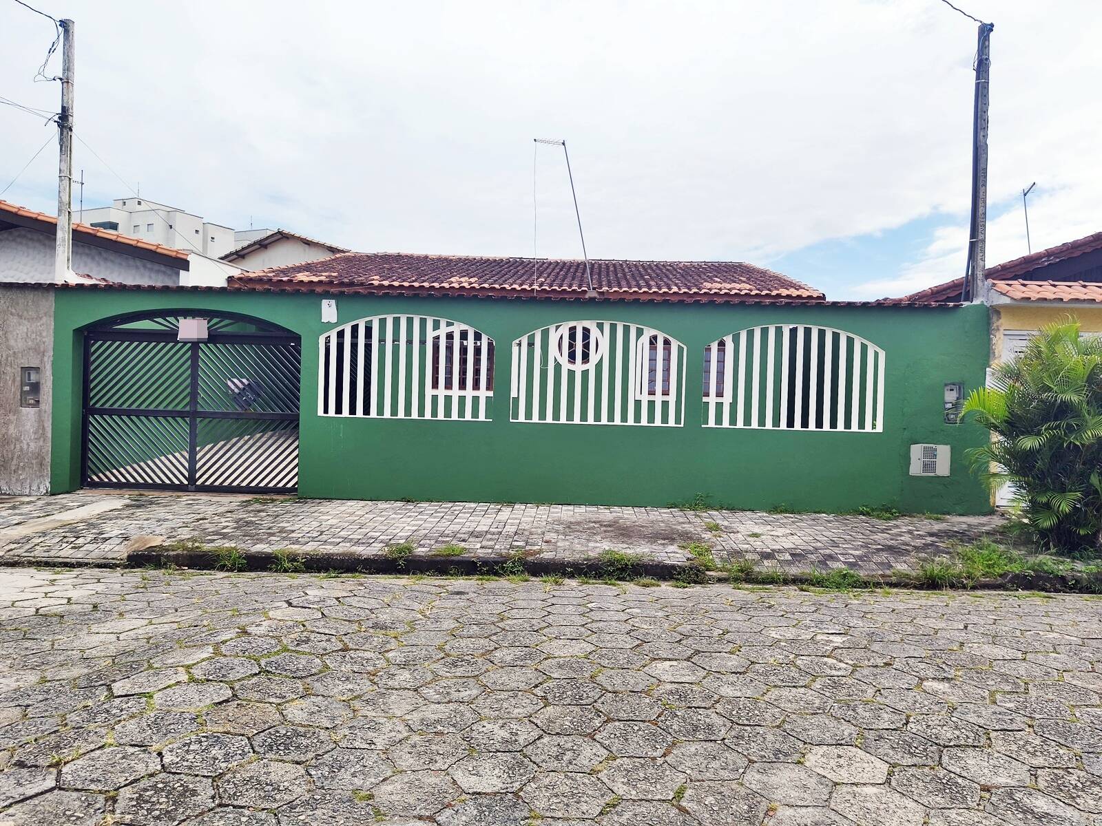 #2620 - Casa para Venda em Mongaguá - SP
