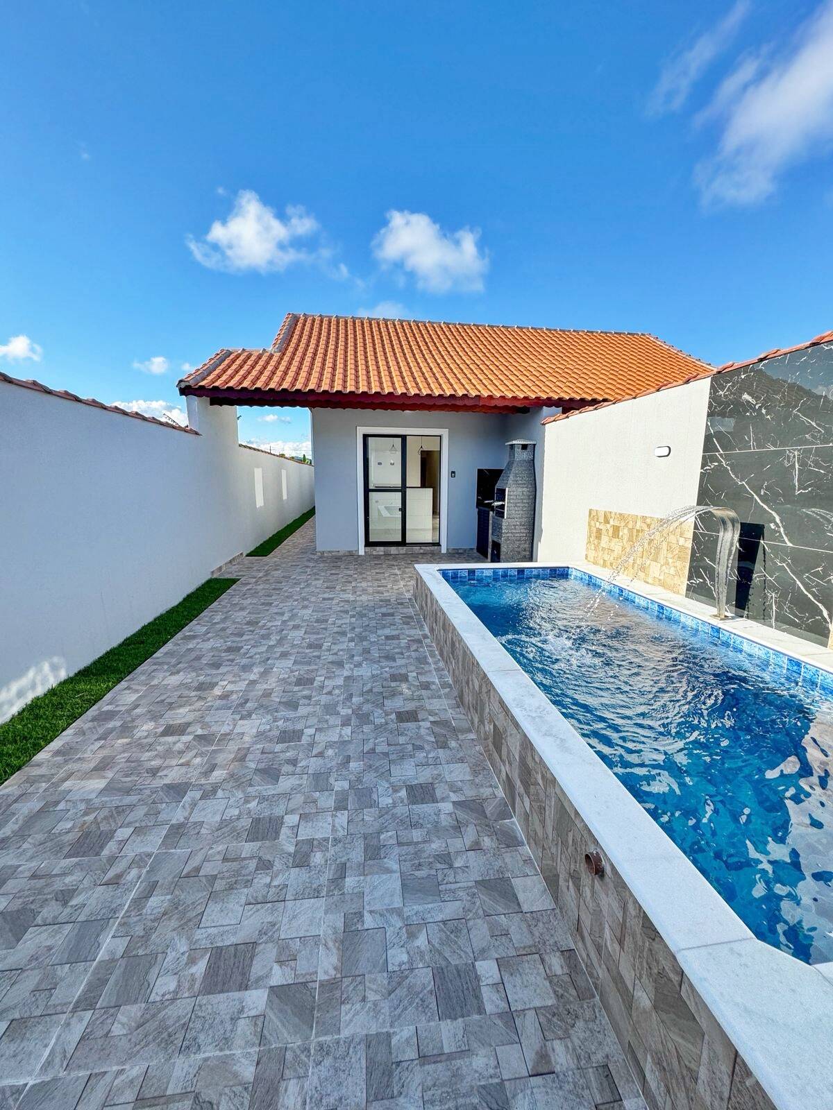 #2679 - Casa para Venda em Itanhaém - SP