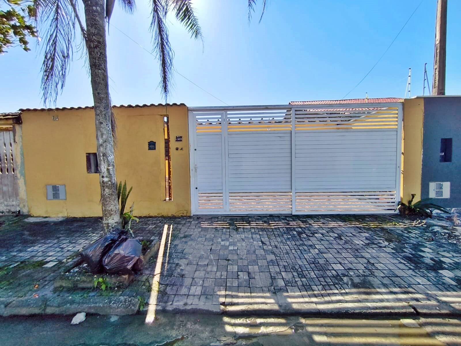 #2681 - Casa para Venda em Mongaguá - SP
