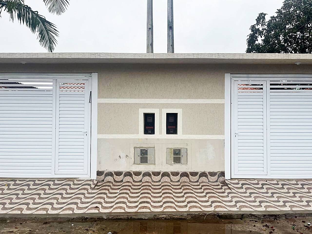 #2553 - Casa para Venda em Mongaguá - SP
