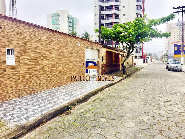 #2213 - Casa para Venda em Mongaguá - SP