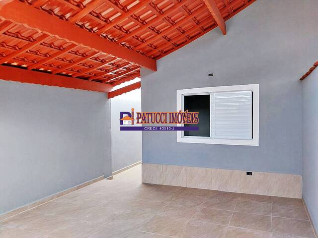 #2575 - Casa para Venda em Mongaguá - SP - 2