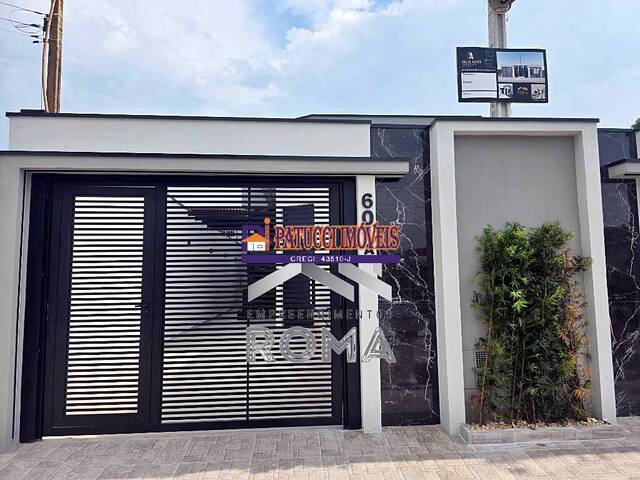 #2646 - Casa para Venda em Mongaguá - SP