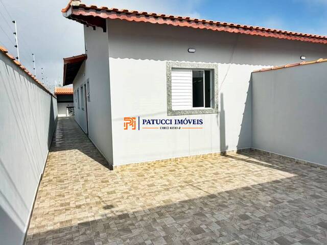 Casa para Venda em Mongaguá - 2