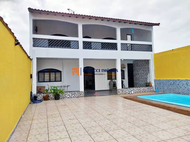 Sobrado para Venda em Mongaguá - 2